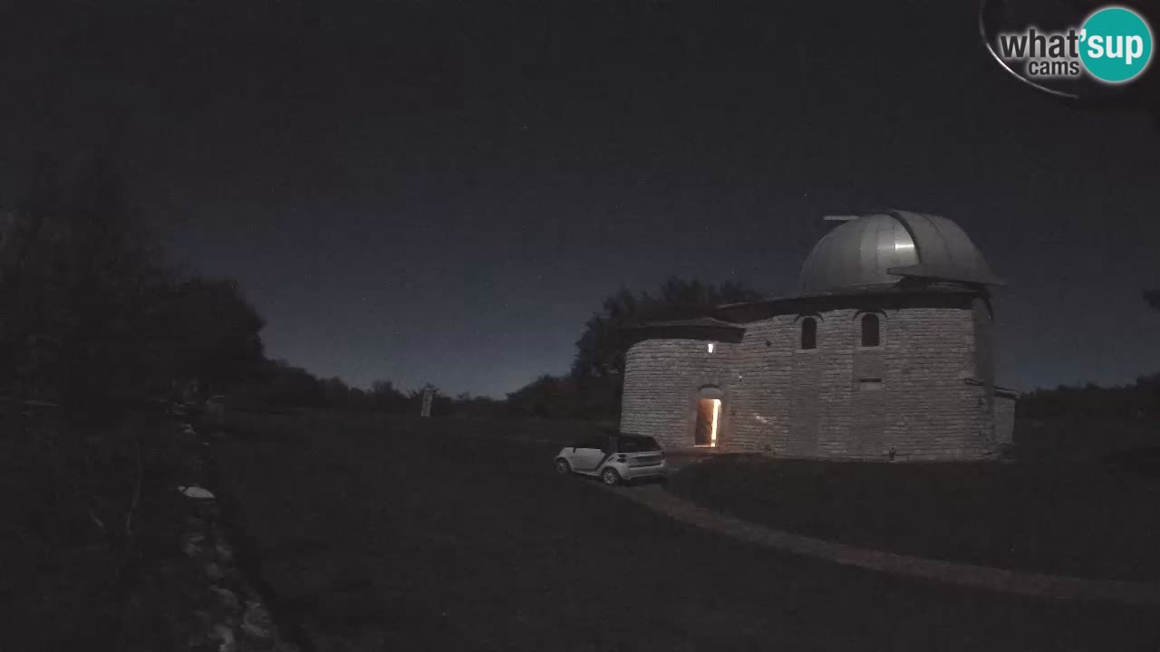 Višnjan Observatory Webcam: Gaze into the Cosmos from Istria, Croatia