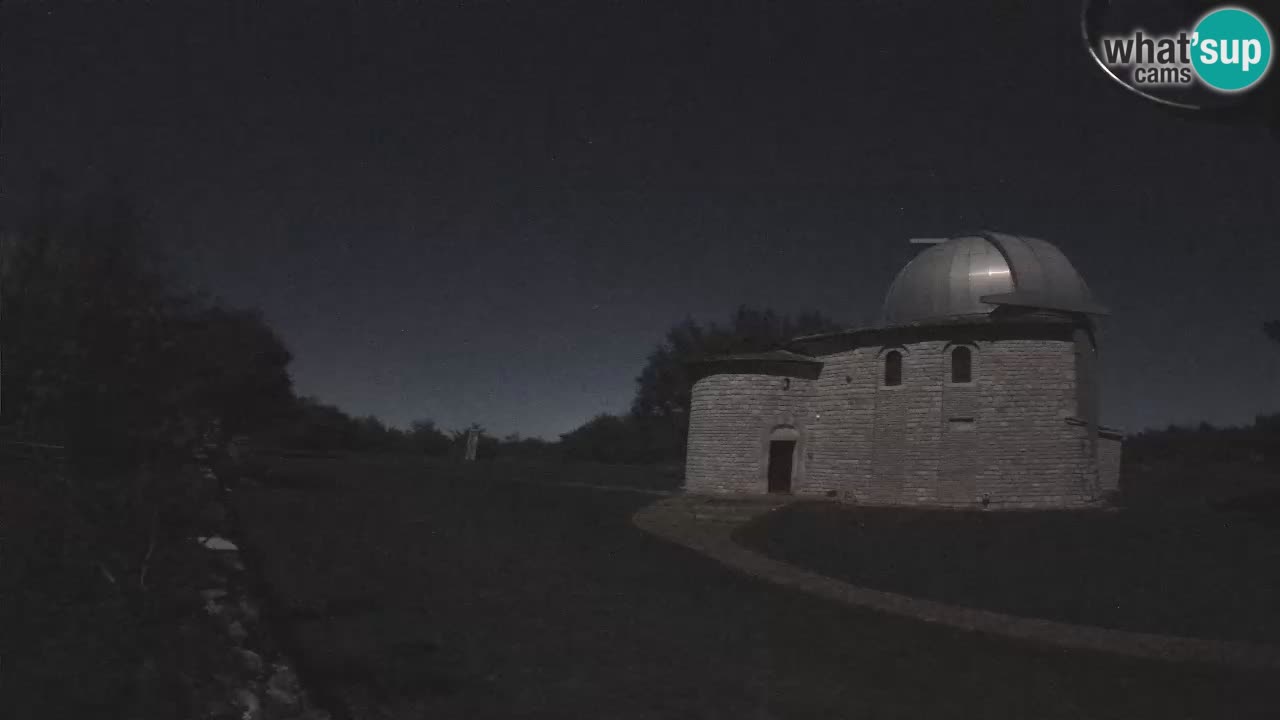 Višnjan Observatory Webcam: Gaze into the Cosmos from Istria, Croatia