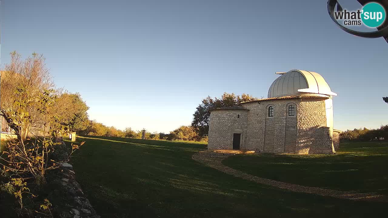 Višnjan Observatory Webcam: Gaze into the Cosmos from Istria, Croatia