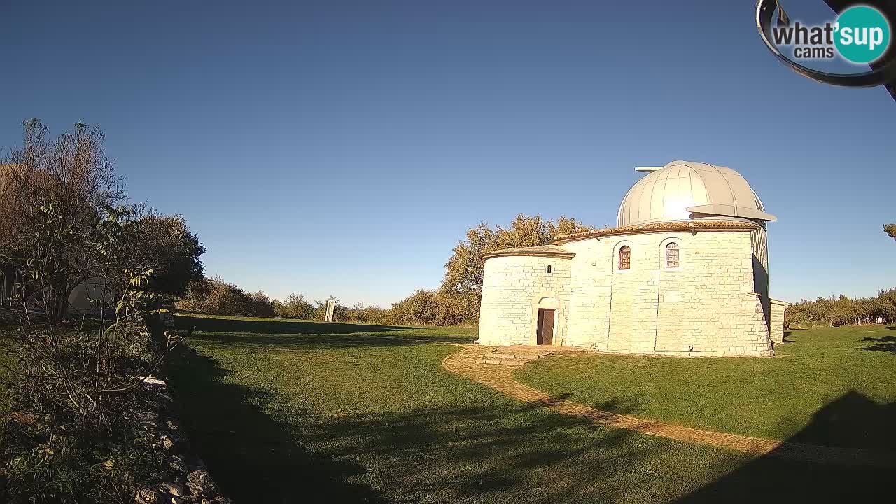 Višnjan Observatory Webcam: Gaze into the Cosmos from Istria, Croatia