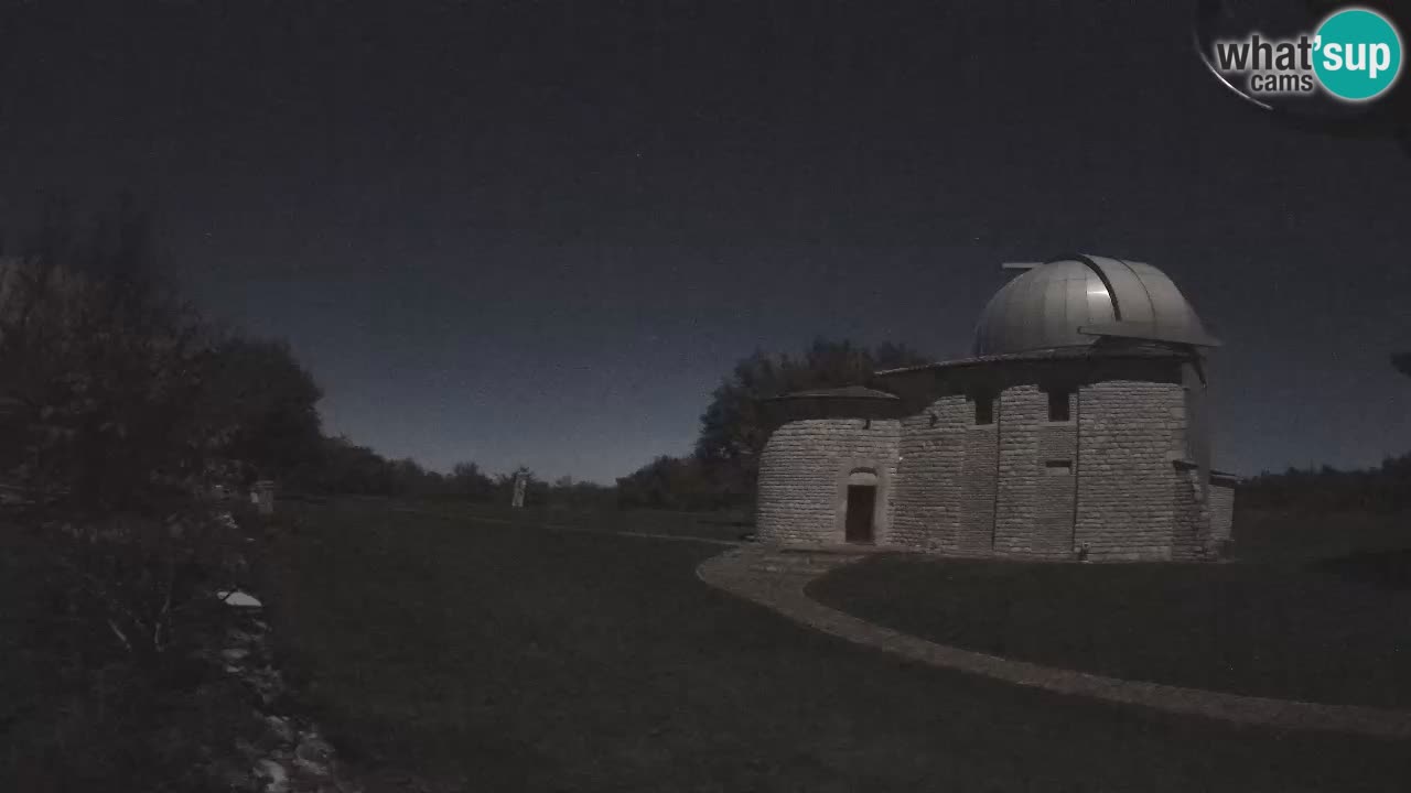 Višnjan Observatory Webcam: Gaze into the Cosmos from Istria, Croatia