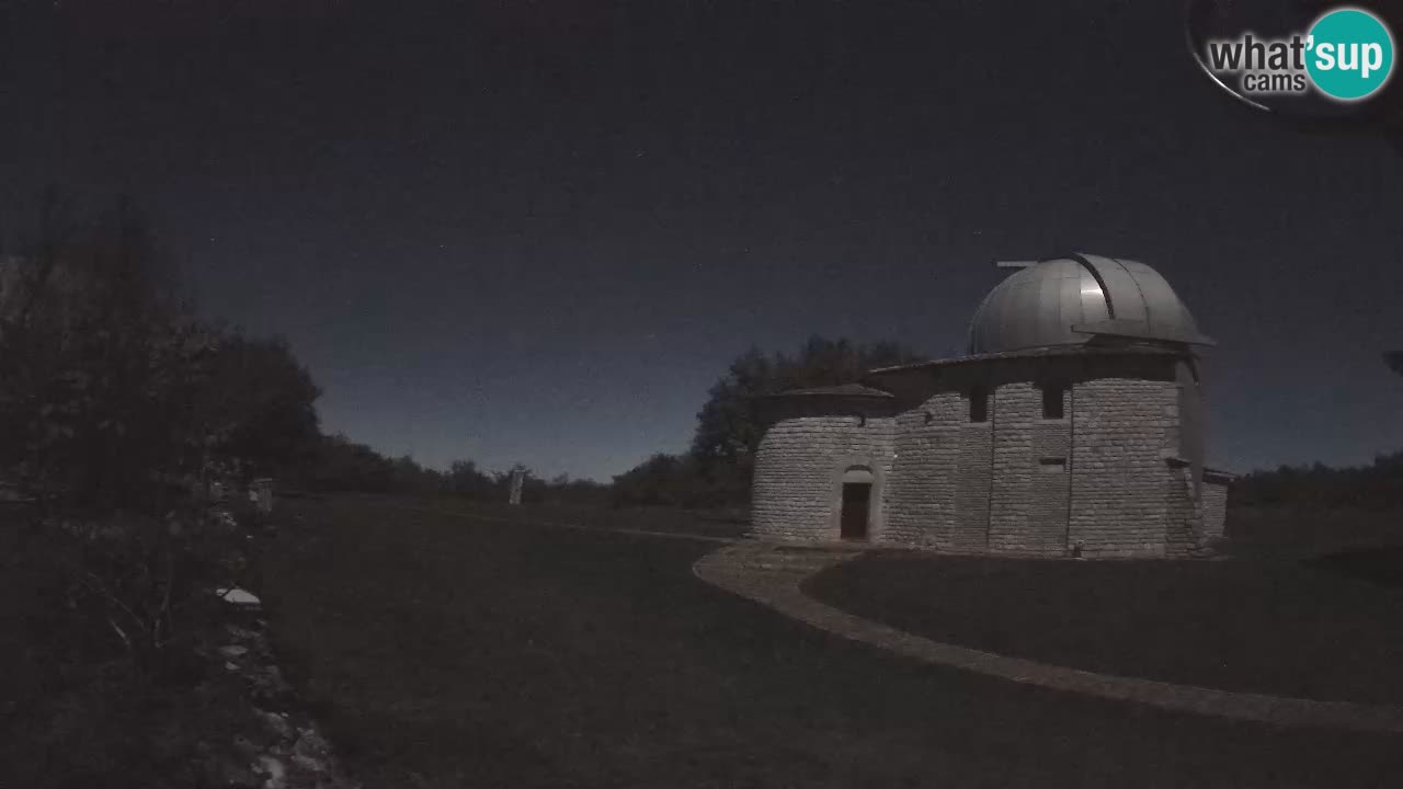 Višnjan Observatory Webcam: Gaze into the Cosmos from Istria, Croatia