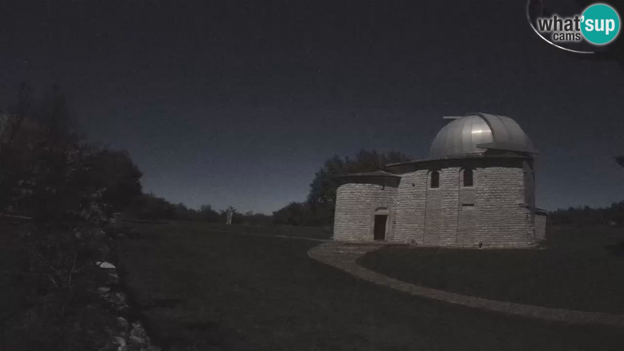 Višnjan Observatory Webcam: Gaze into the Cosmos from Istria, Croatia