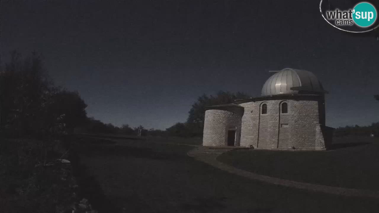 Višnjan Observatory Webcam: Gaze into the Cosmos from Istria, Croatia