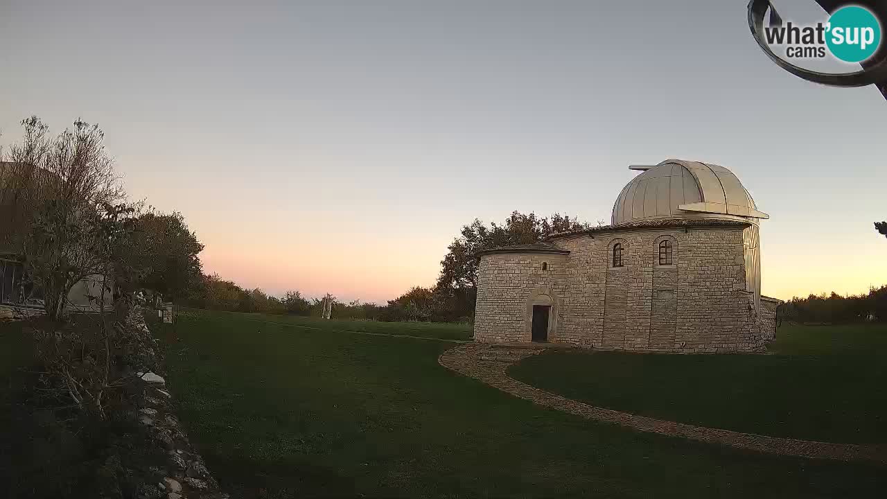 Višnjan Observatory Webcam: Gaze into the Cosmos from Istria, Croatia