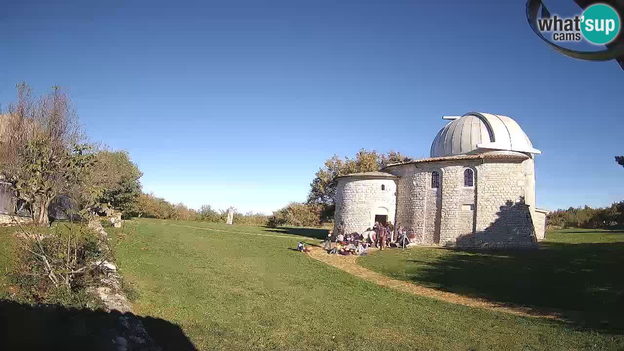 Višnjan Observatory Webcam: Gaze into the Cosmos from Istria, Croatia