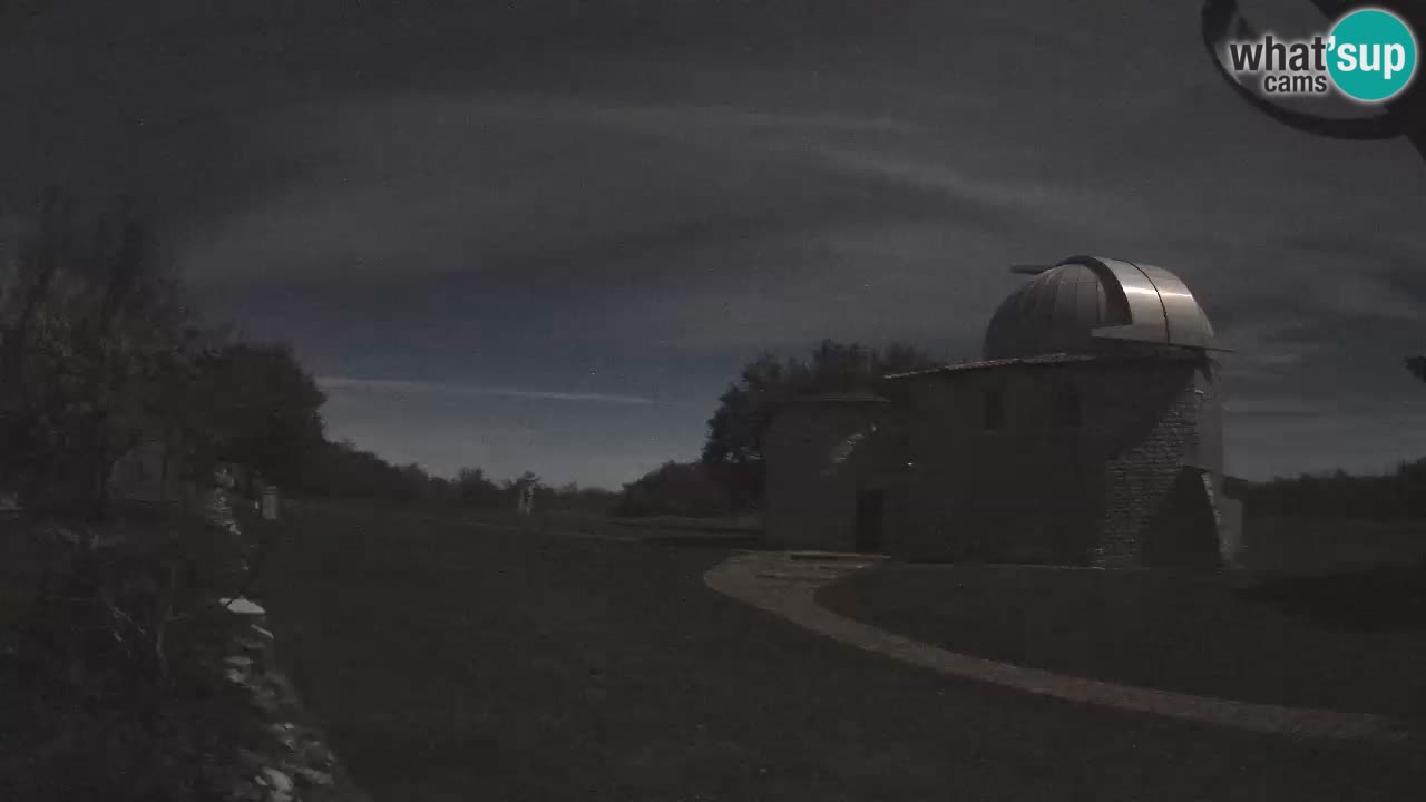 Višnjanska observatorijska spletna kamera: Opazujte vesolje iz Istre, Hrvaška