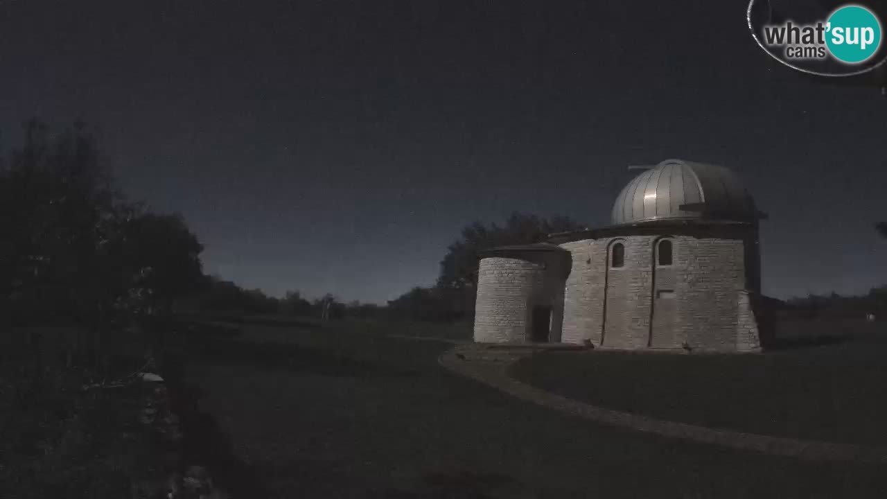 Višnjan Observatory Webcam: Gaze into the Cosmos from Istria, Croatia