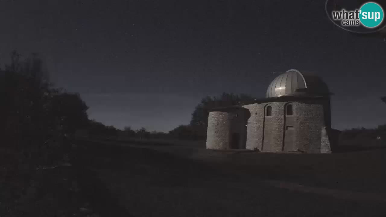 Webcam de l’Observatoire de Višnjan: Plongez dans le cosmos depuis l’Istrie, Croatie
