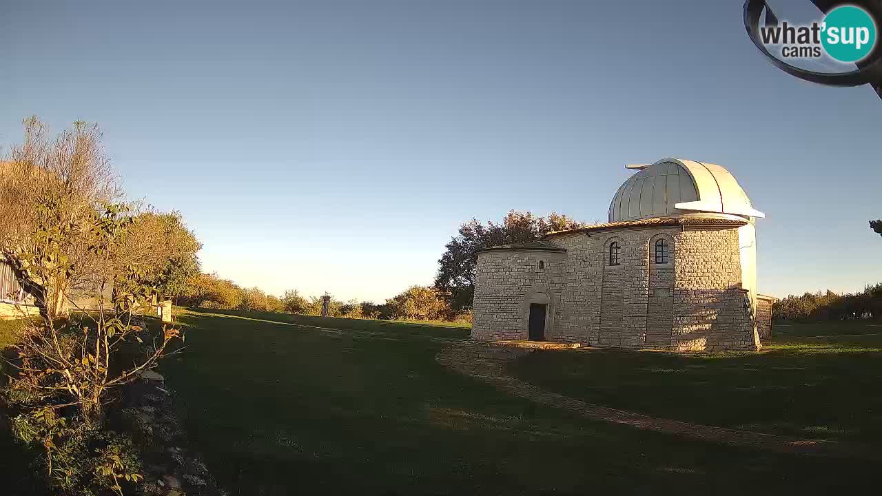 Webcam de l’Observatoire de Višnjan: Plongez dans le cosmos depuis l’Istrie, Croatie