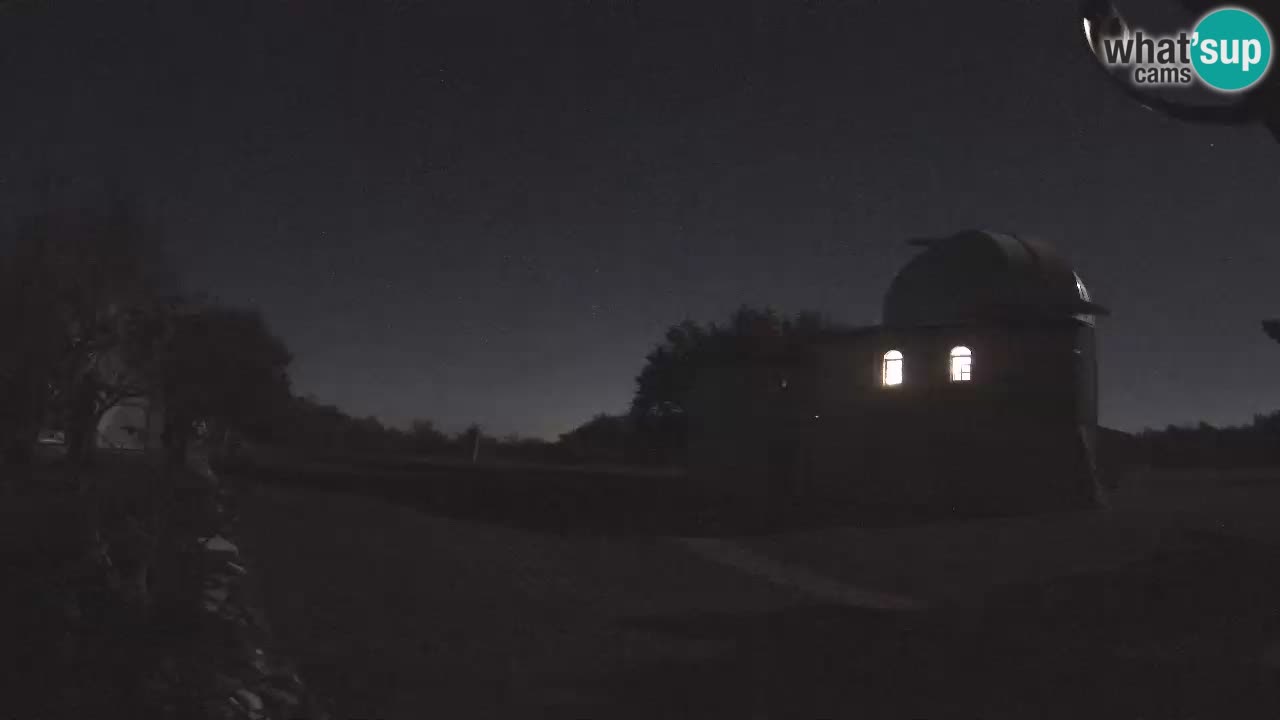 Webcam de l’Observatoire de Višnjan: Plongez dans le cosmos depuis l’Istrie, Croatie