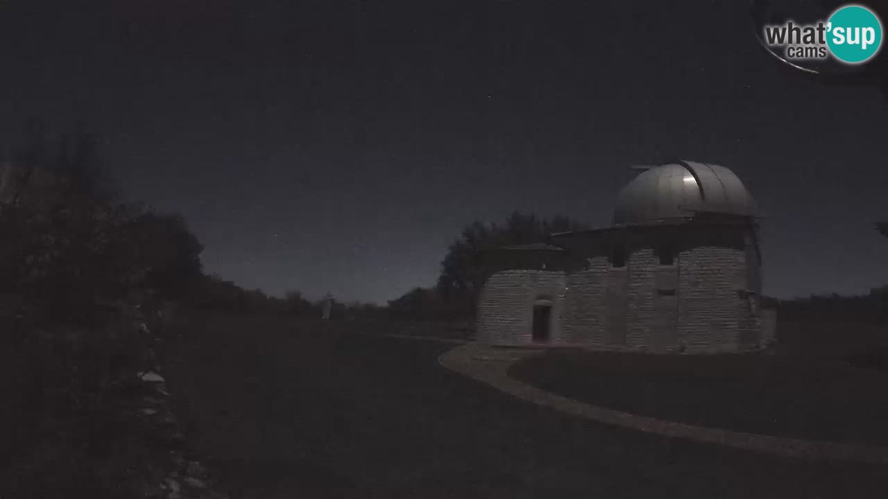 Višnjan Observatory Webcam: Gaze into the Cosmos from Istria, Croatia