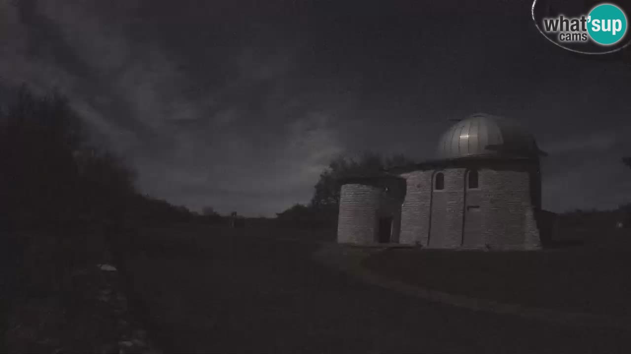 Višnjanska opservatorijska web kamera: Zavirite u svemir s poluotoka Istre, Hrvatska