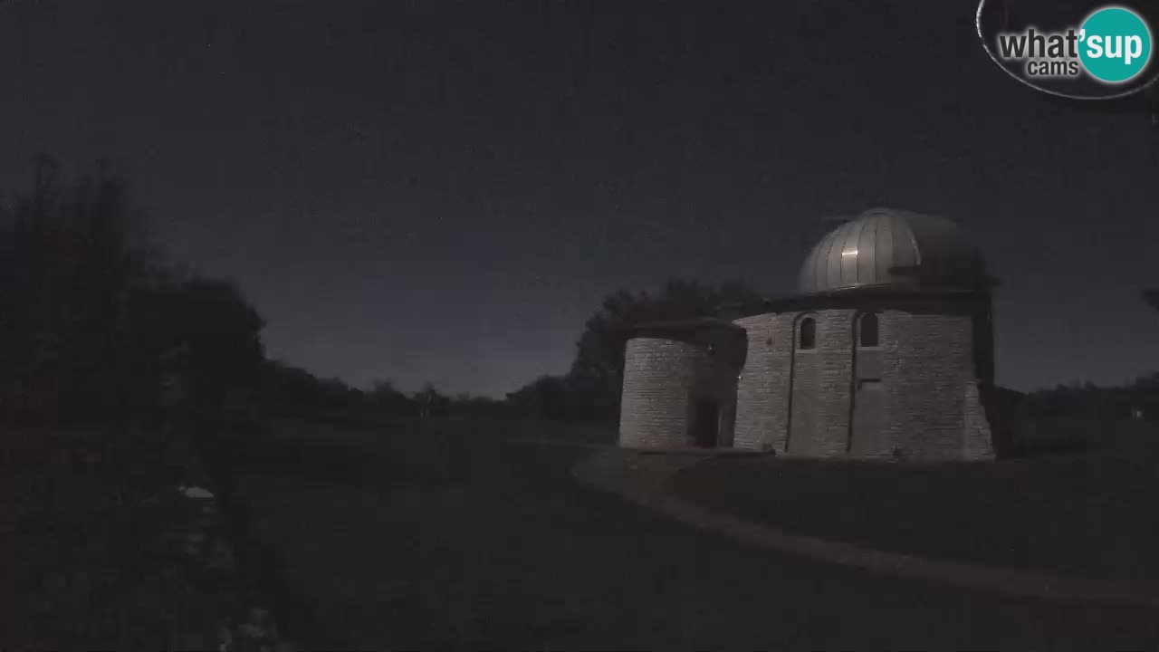 Višnjan Observatory Webcam: Gaze into the Cosmos from Istria, Croatia