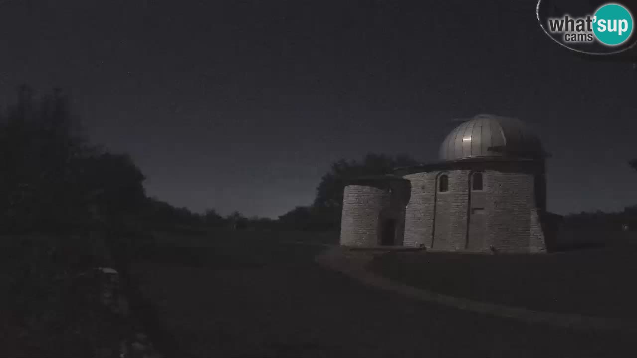 Višnjanska opservatorijska web kamera: Zavirite u svemir s poluotoka Istre, Hrvatska