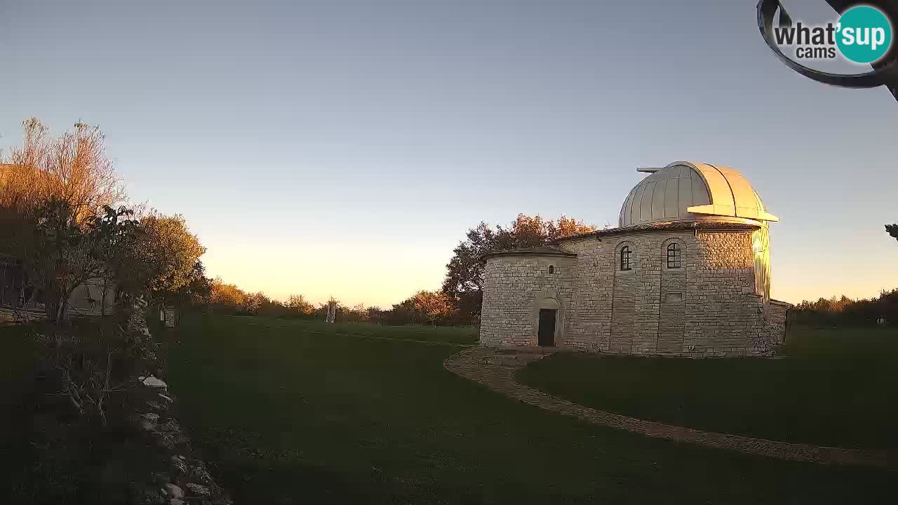 Višnjan Observatory Webcam: Gaze into the Cosmos from Istria, Croatia
