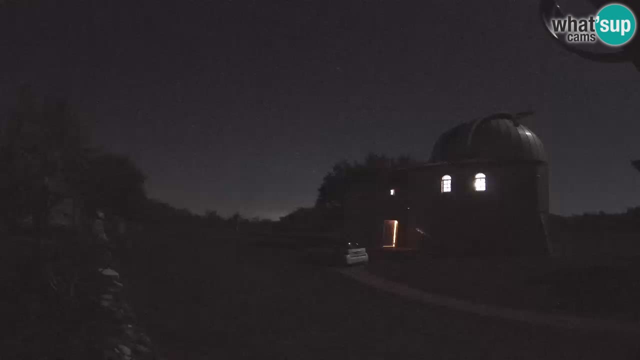 Višnjan Observatory Webcam: Gaze into the Cosmos from Istria, Croatia