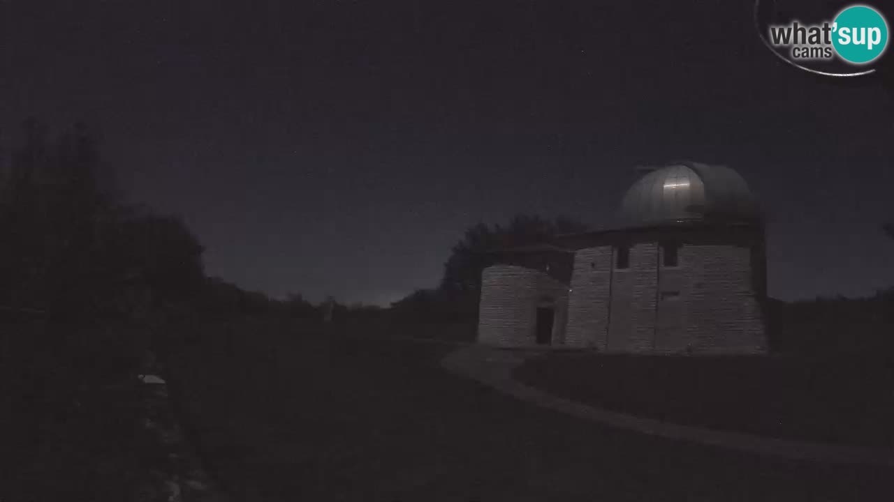 Višnjan Observatory Webcam: Gaze into the Cosmos from Istria, Croatia