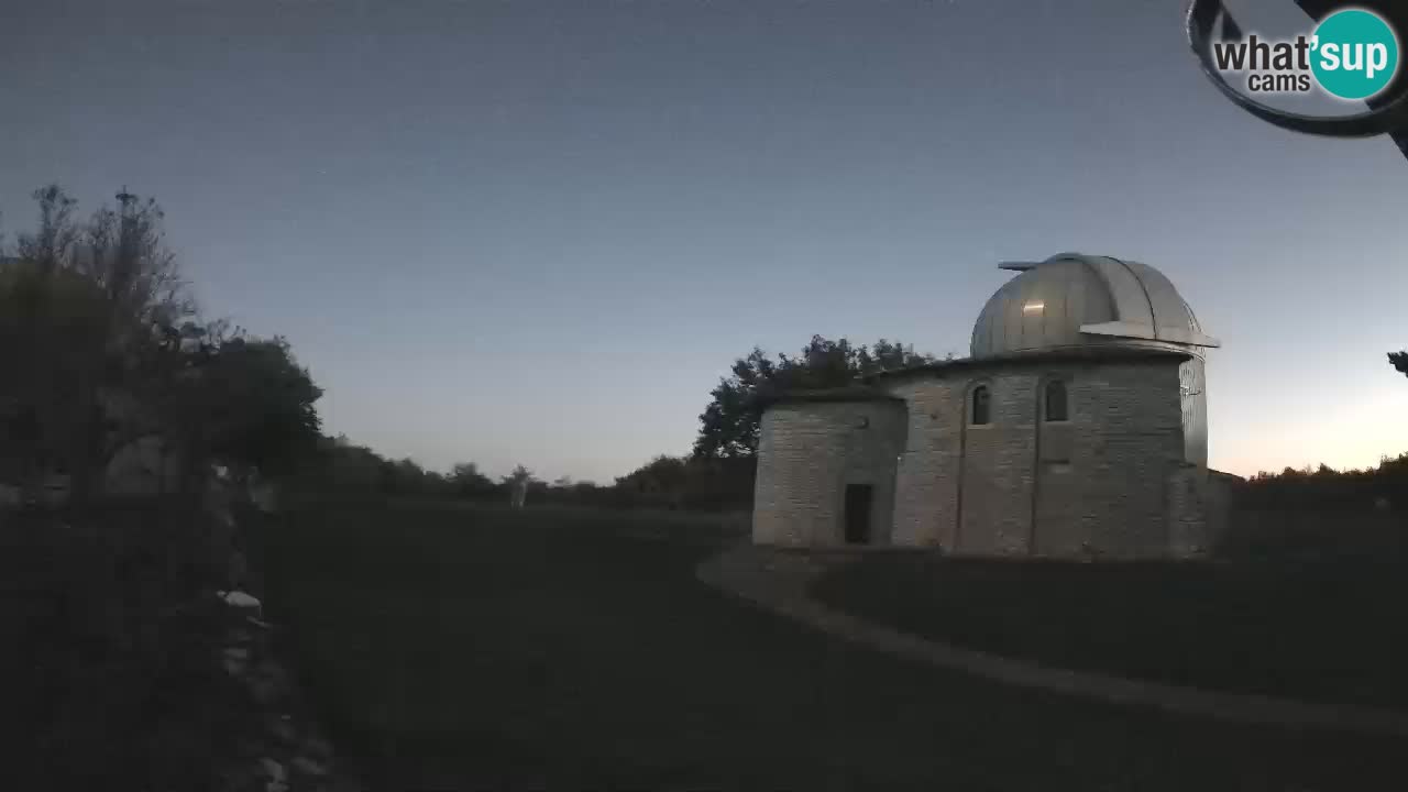 Višnjanska opservatorijska web kamera: Zavirite u svemir s poluotoka Istre, Hrvatska