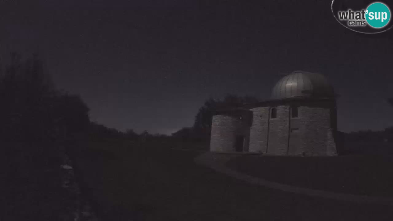 Višnjan Observatory Webcam: Gaze into the Cosmos from Istria, Croatia