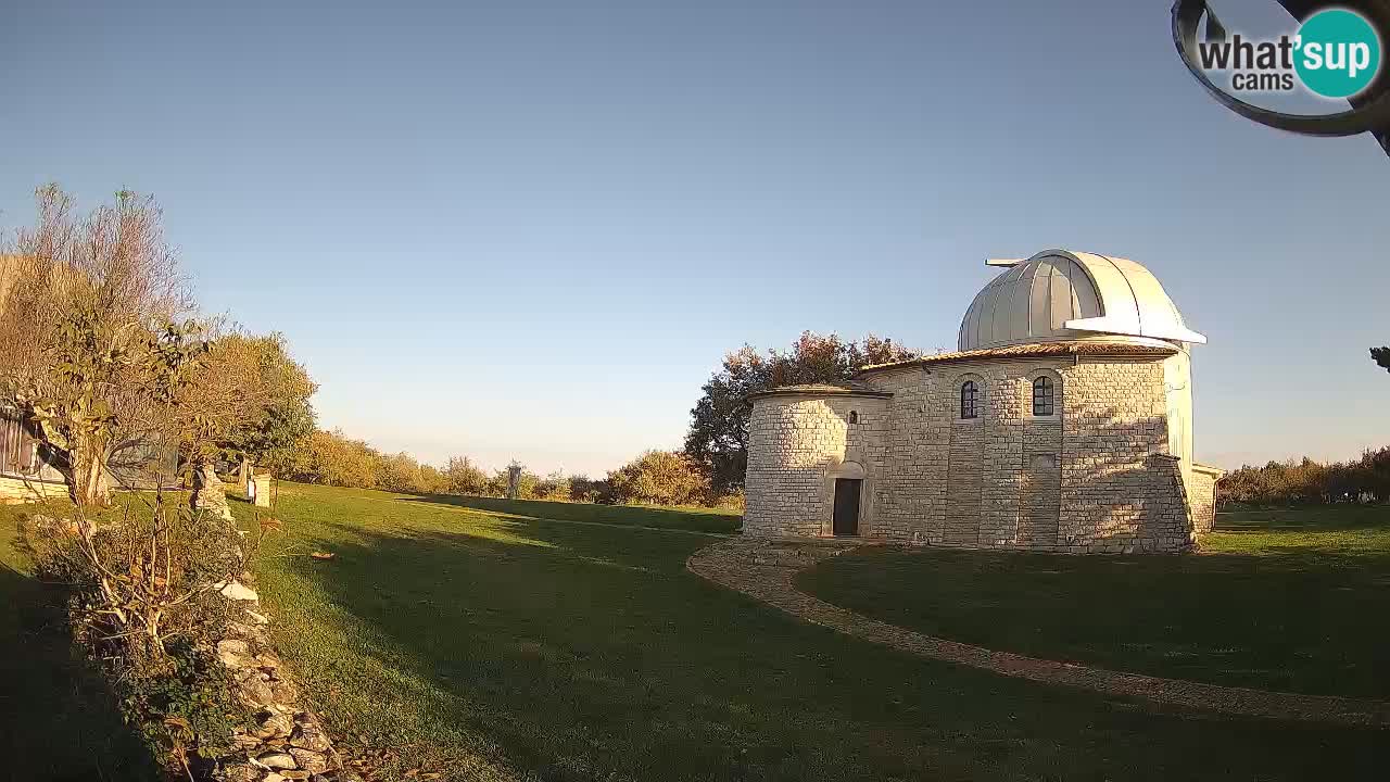 Webcam de l’Observatoire de Višnjan: Plongez dans le cosmos depuis l’Istrie, Croatie