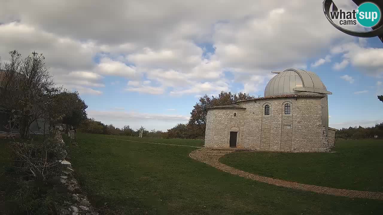 Višnjan Observatory Webcam: Gaze into the Cosmos from Istria, Croatia
