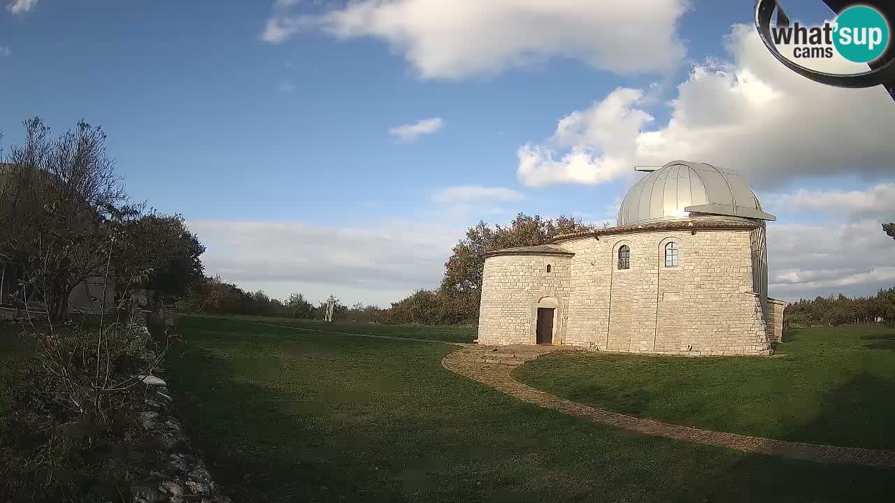 Webcam de l’Observatoire de Višnjan: Plongez dans le cosmos depuis l’Istrie, Croatie