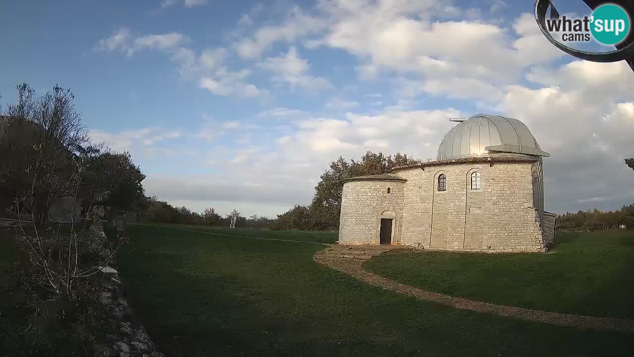 Višnjan Observatory Webcam: Gaze into the Cosmos from Istria, Croatia