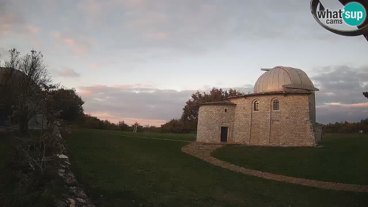 Višnjan Observatory Webcam: Gaze into the Cosmos from Istria, Croatia