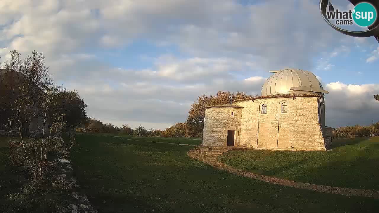 Višnjanska observatorijska spletna kamera: Opazujte vesolje iz Istre, Hrvaška