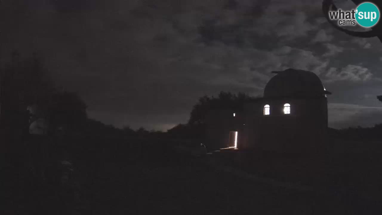 Višnjan Observatory Webcam: Gaze into the Cosmos from Istria, Croatia