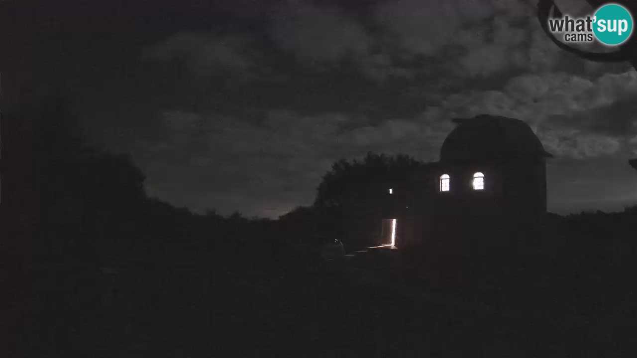 Višnjan Observatory Webcam: Gaze into the Cosmos from Istria, Croatia