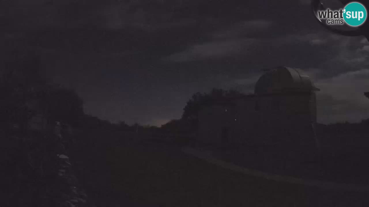 Višnjanska opservatorijska web kamera: Zavirite u svemir s poluotoka Istre, Hrvatska