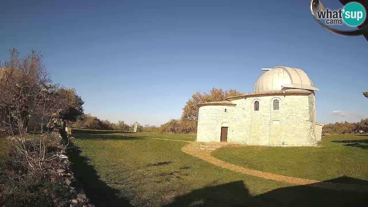 Višnjan Observatory Webcam: Gaze into the Cosmos from Istria, Croatia