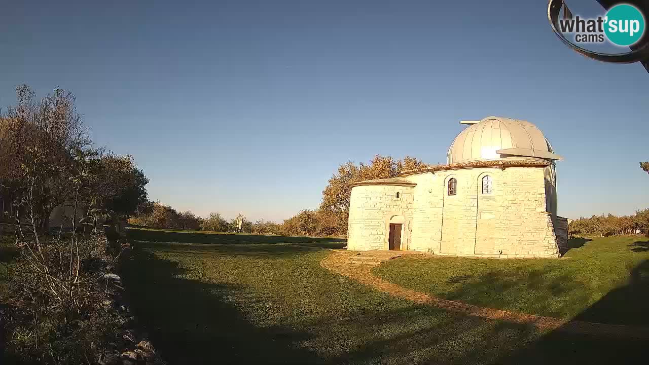 Webcam de l’Observatoire de Višnjan: Plongez dans le cosmos depuis l’Istrie, Croatie