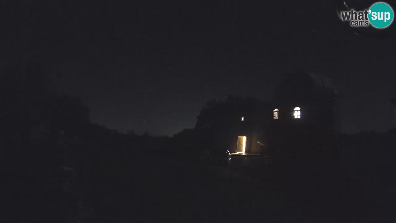 Višnjan Observatory Webcam: Gaze into the Cosmos from Istria, Croatia