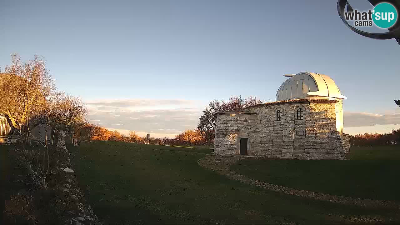 Višnjanska opservatorijska web kamera: Zavirite u svemir s poluotoka Istre, Hrvatska
