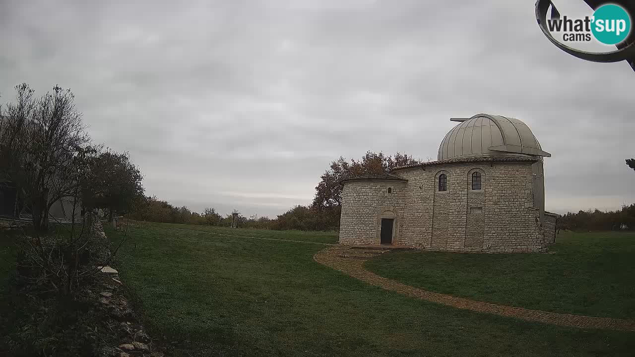Višnjan Observatory Webcam: Gaze into the Cosmos from Istria, Croatia
