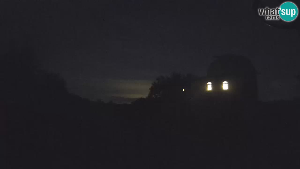 Višnjan Observatory Webcam: Gaze into the Cosmos from Istria, Croatia