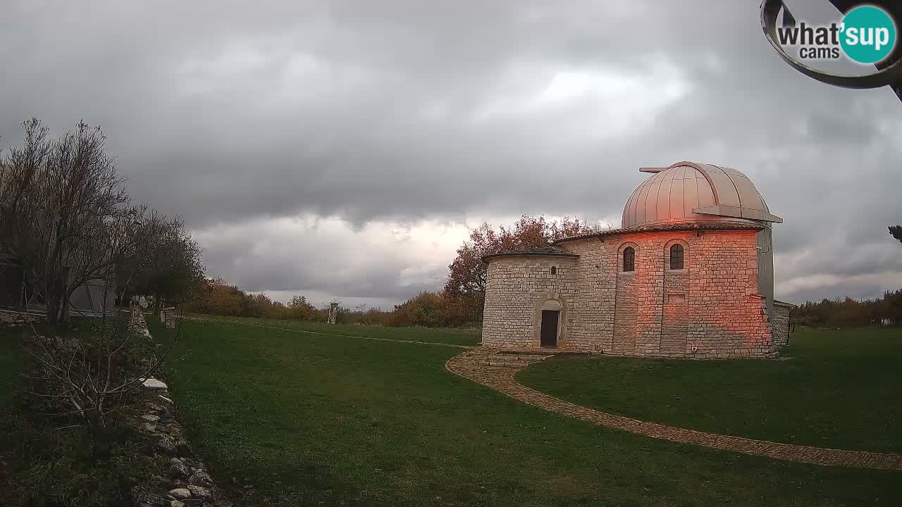 Višnjan Observatory Webcam: Gaze into the Cosmos from Istria, Croatia
