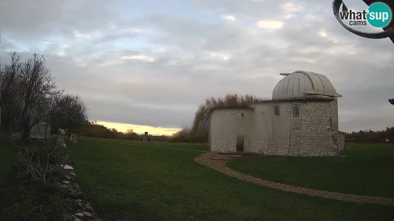Višnjan Observatory Webcam: Gaze into the Cosmos from Istria, Croatia