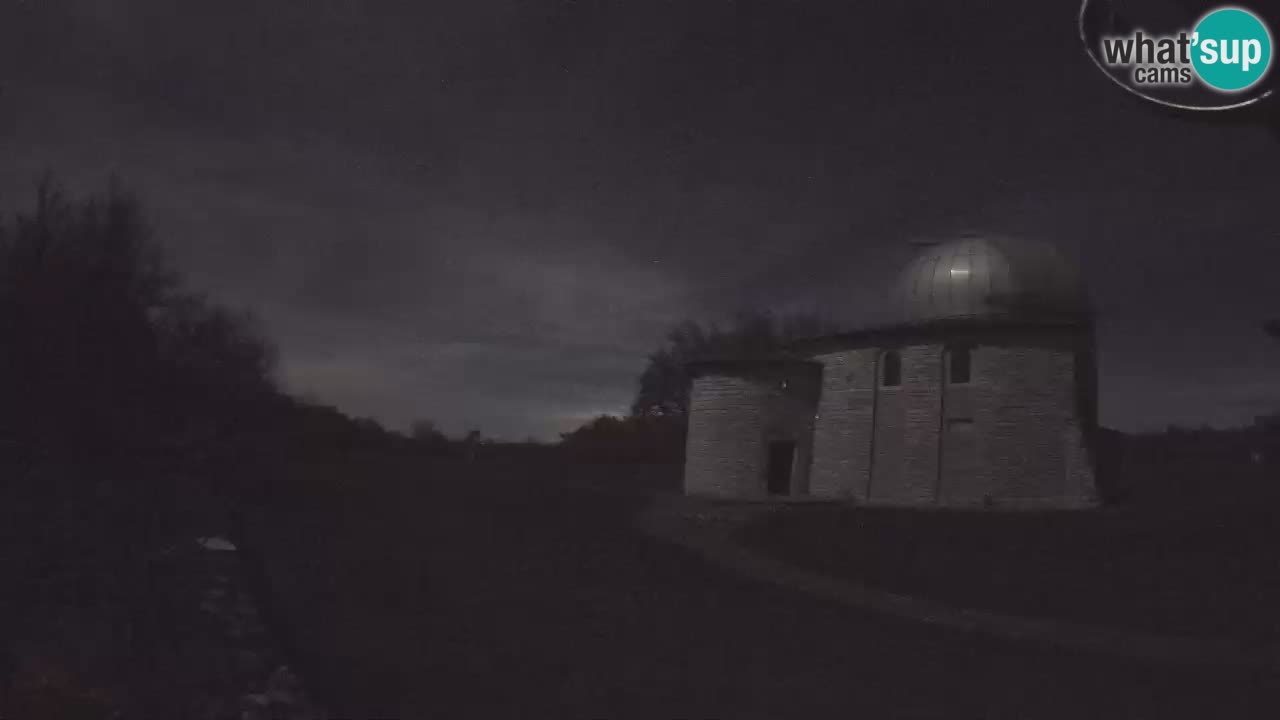Višnjan Observatory Webcam: Gaze into the Cosmos from Istria, Croatia