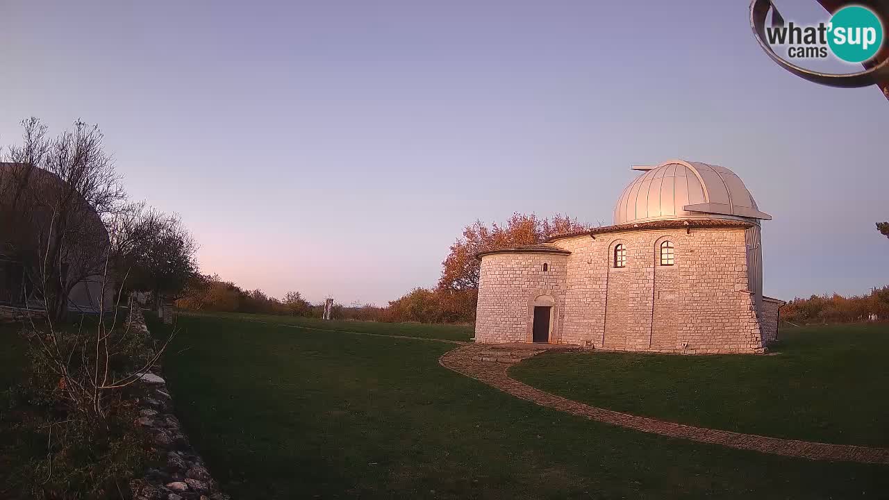 Višnjan Observatory Webcam: Gaze into the Cosmos from Istria, Croatia