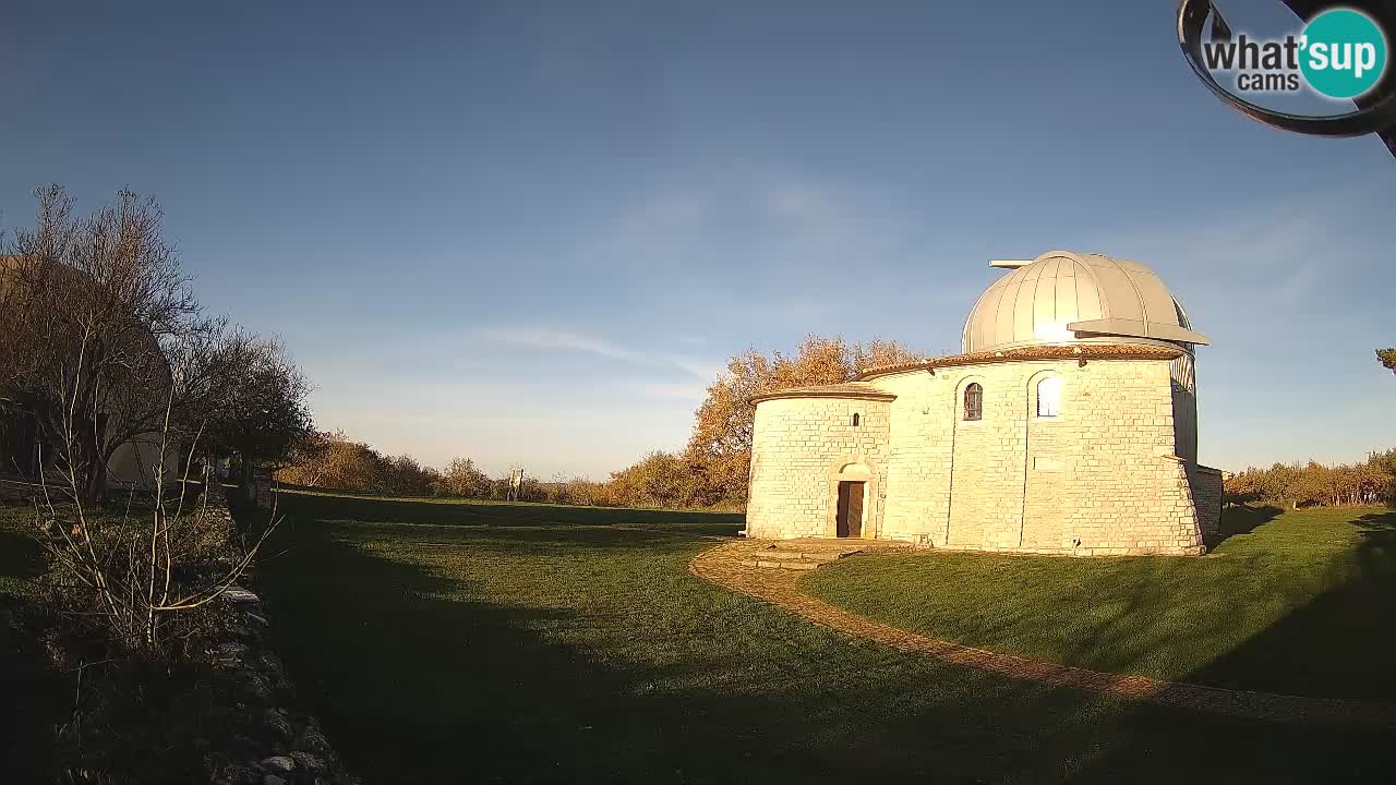 Webcam de l’Observatoire de Višnjan: Plongez dans le cosmos depuis l’Istrie, Croatie