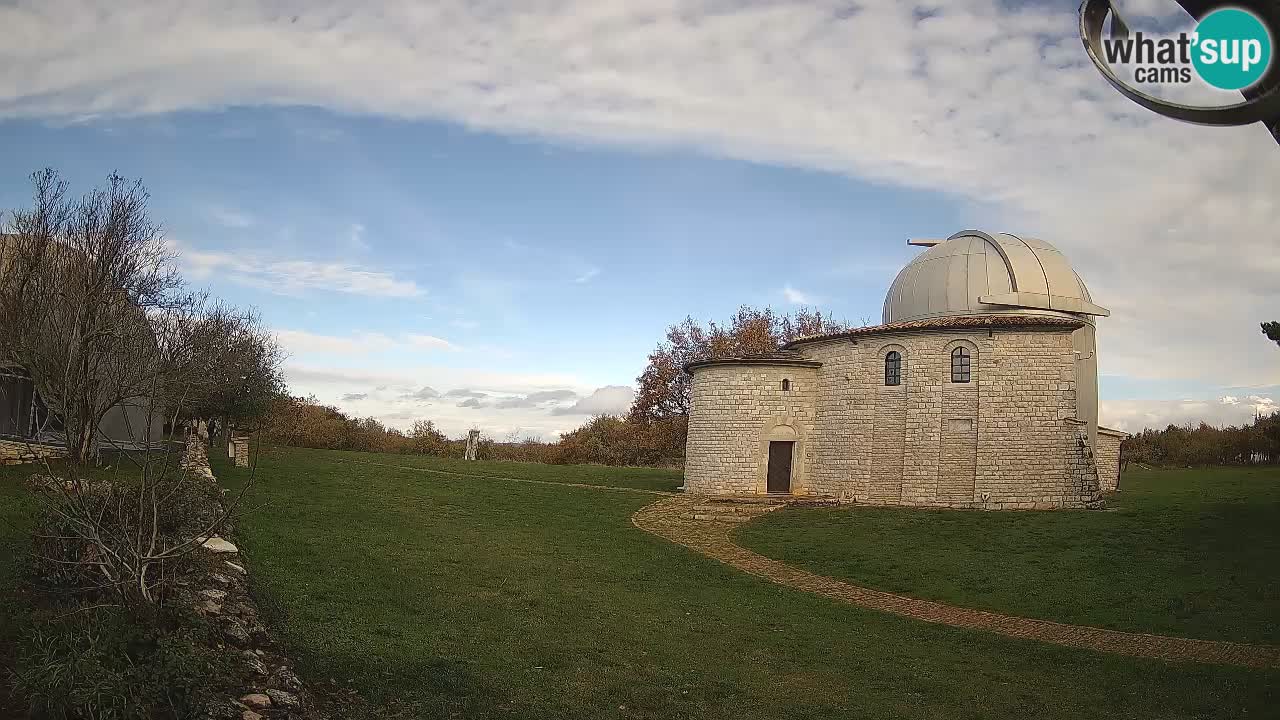 Višnjanska opservatorijska web kamera: Zavirite u svemir s poluotoka Istre, Hrvatska