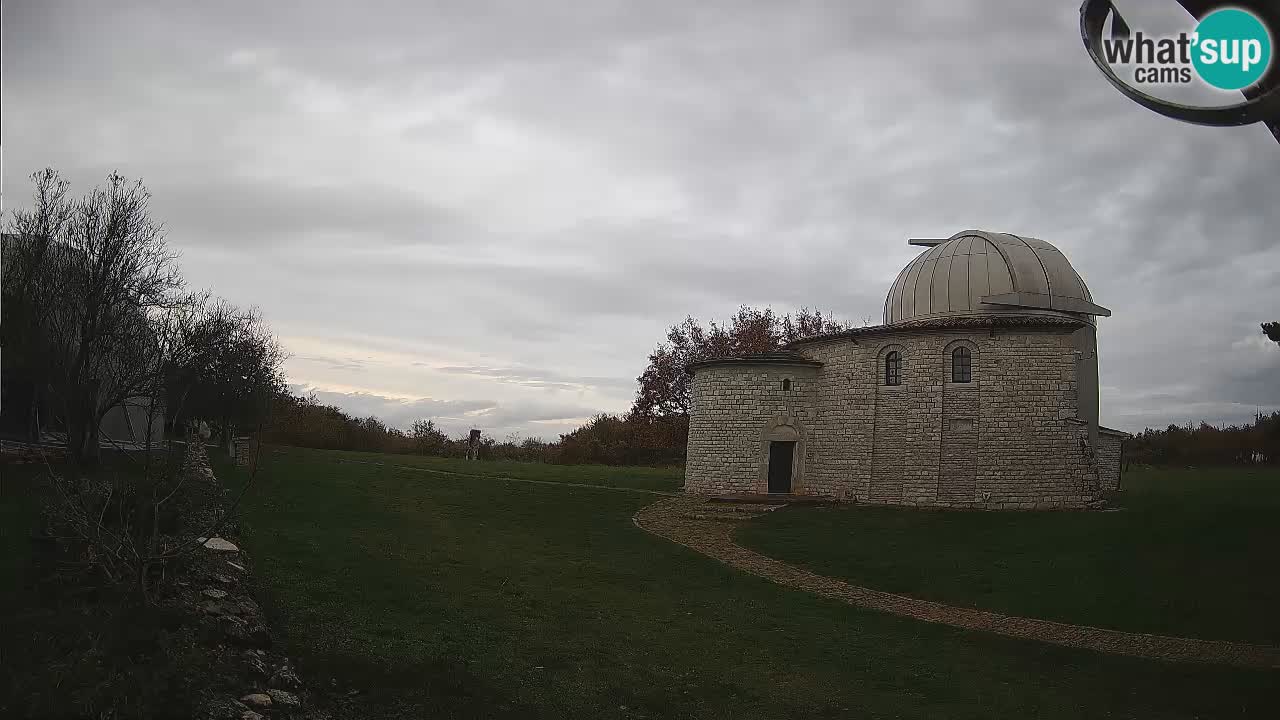 Višnjanska opservatorijska web kamera: Zavirite u svemir s poluotoka Istre, Hrvatska