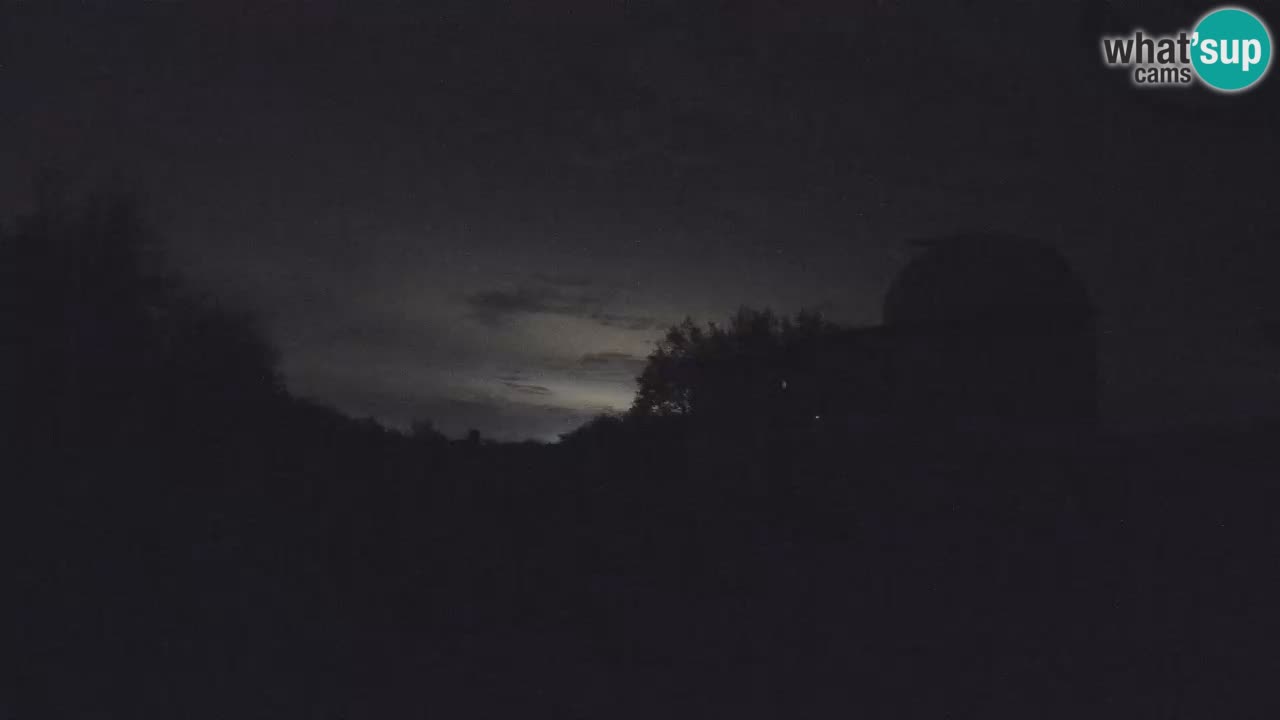 Višnjanska opservatorijska web kamera: Zavirite u svemir s poluotoka Istre, Hrvatska