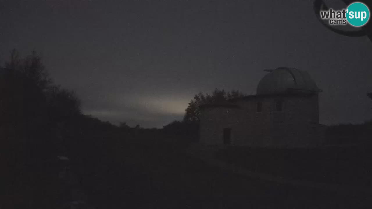 Višnjan Observatory Webcam: Gaze into the Cosmos from Istria, Croatia