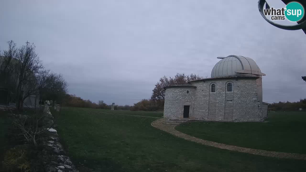 Višnjanska opservatorijska web kamera: Zavirite u svemir s poluotoka Istre, Hrvatska