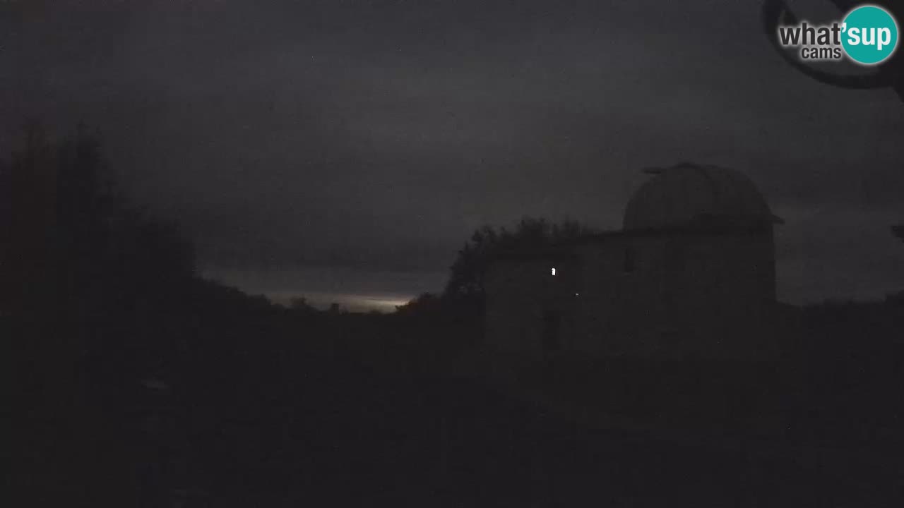 Webcam de l’Observatoire de Višnjan: Plongez dans le cosmos depuis l’Istrie, Croatie